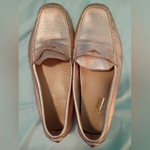 Cole Haan Women's Rose Gold Loafers EUC To NWT 10